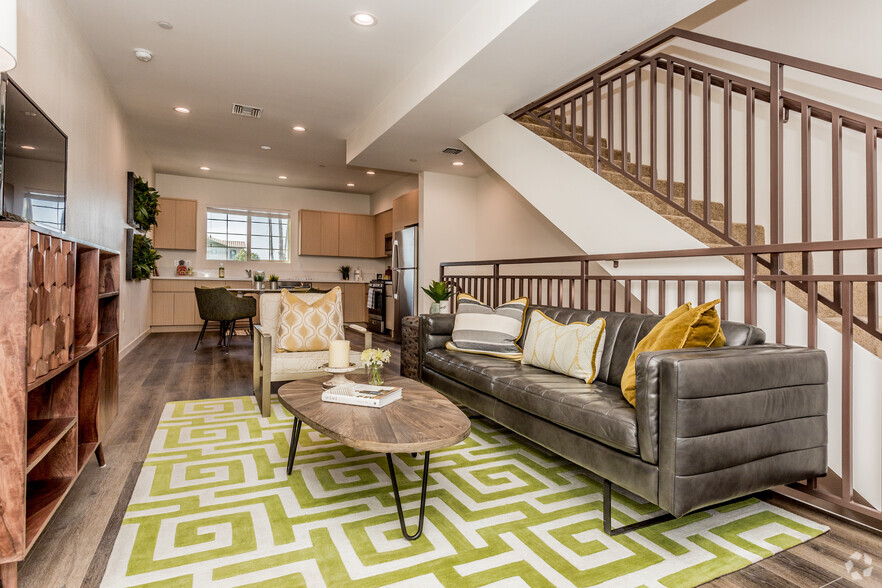 2BR, 2.5 - 1063 SF - Presidio Townhomes