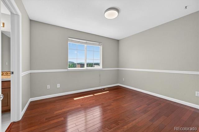 Building Photo - 10543 Laurelglen Cir
