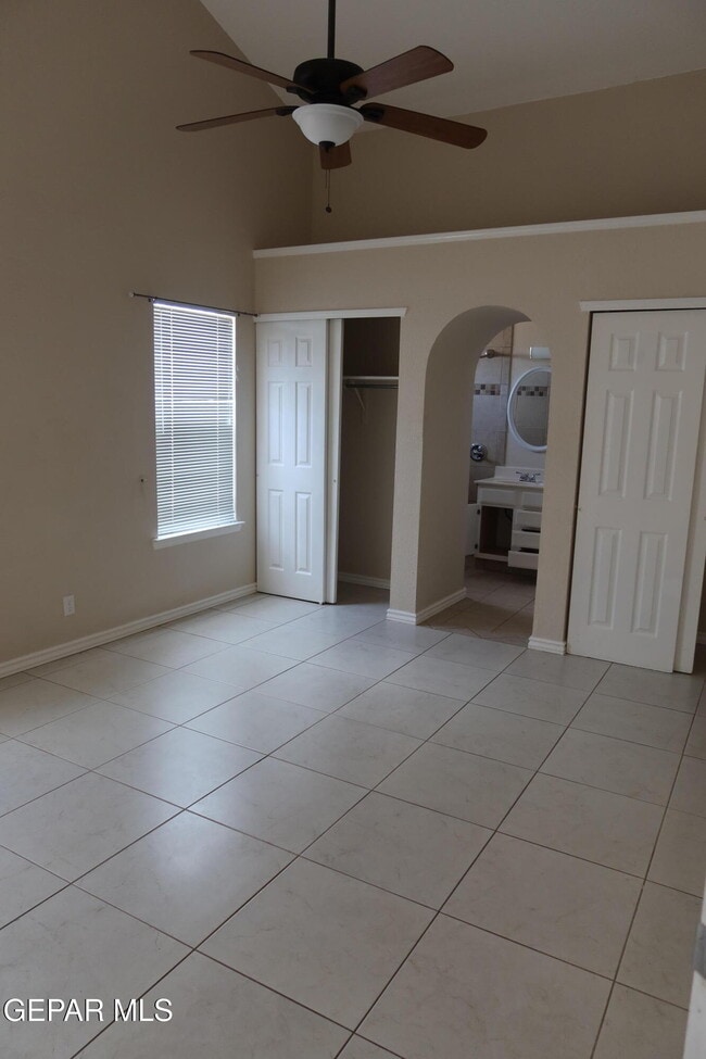 Building Photo - 11517 Cree Ct