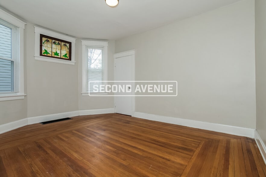 Building Photo - 570 Flatt Terrace