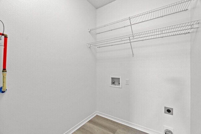 Building Photo - 47 White Heron Dr