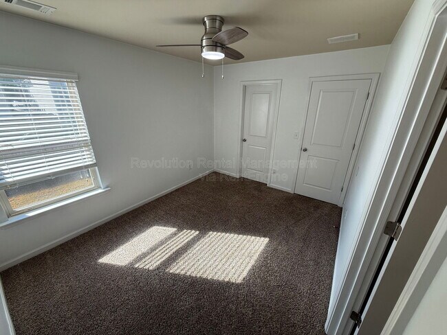 Building Photo - 5059 Saphire Ct