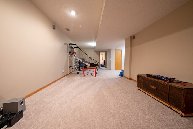 Building Photo - 17473 Hayes Ave