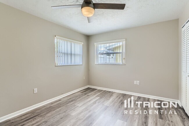 Building Photo - 609 Linda Ct