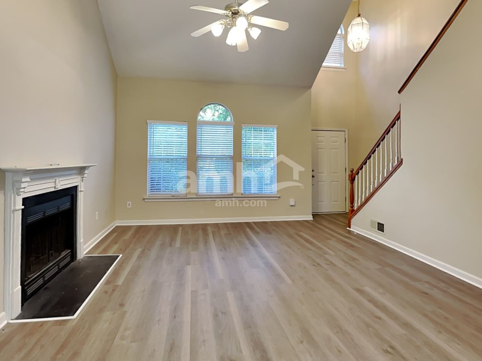 Building Photo - 5410 Lakebrooke Run