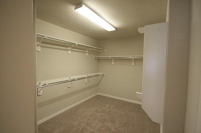 Building Photo - 5503 Baby Blue Ln