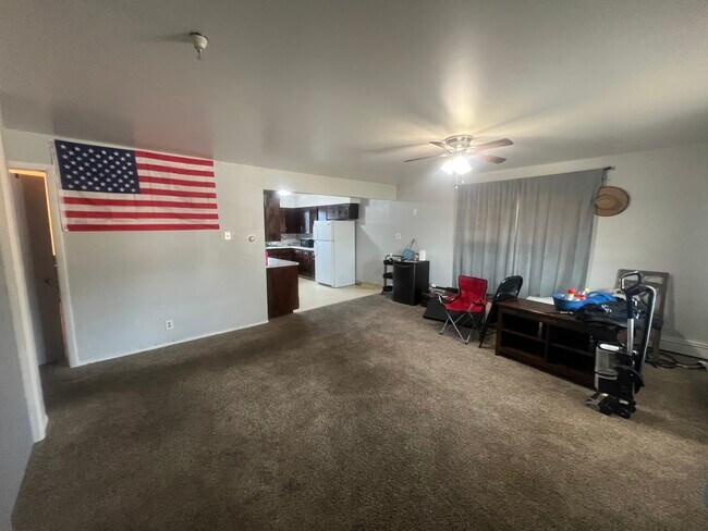 Building Photo - Golden Ridge Apartments