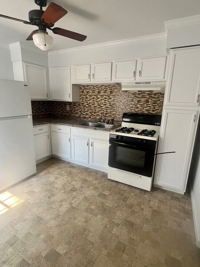 Building Photo - Great 2 Bedroom Home for Rent