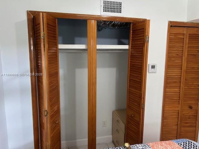 Building Photo - 2250 SW 11th St