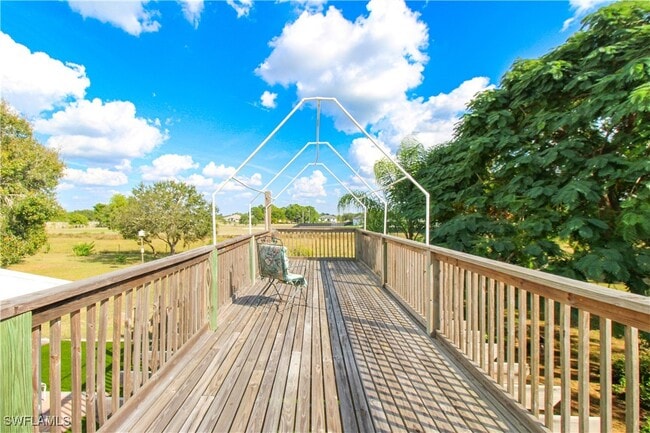 Building Photo - 3935 70th Ave NE