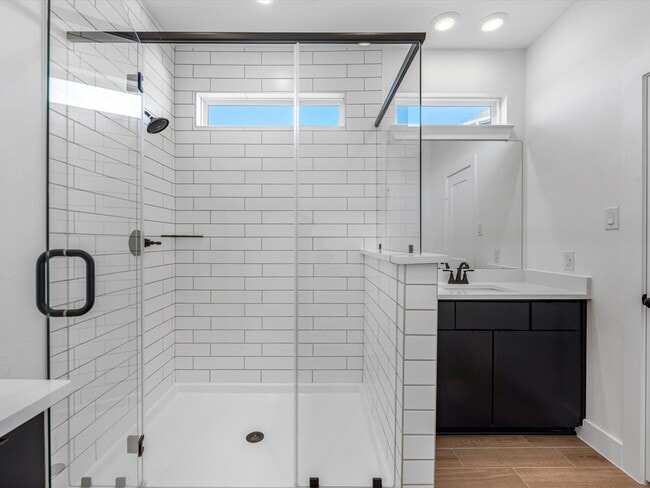 Building Photo - 15106 Post Oak Fls Dr