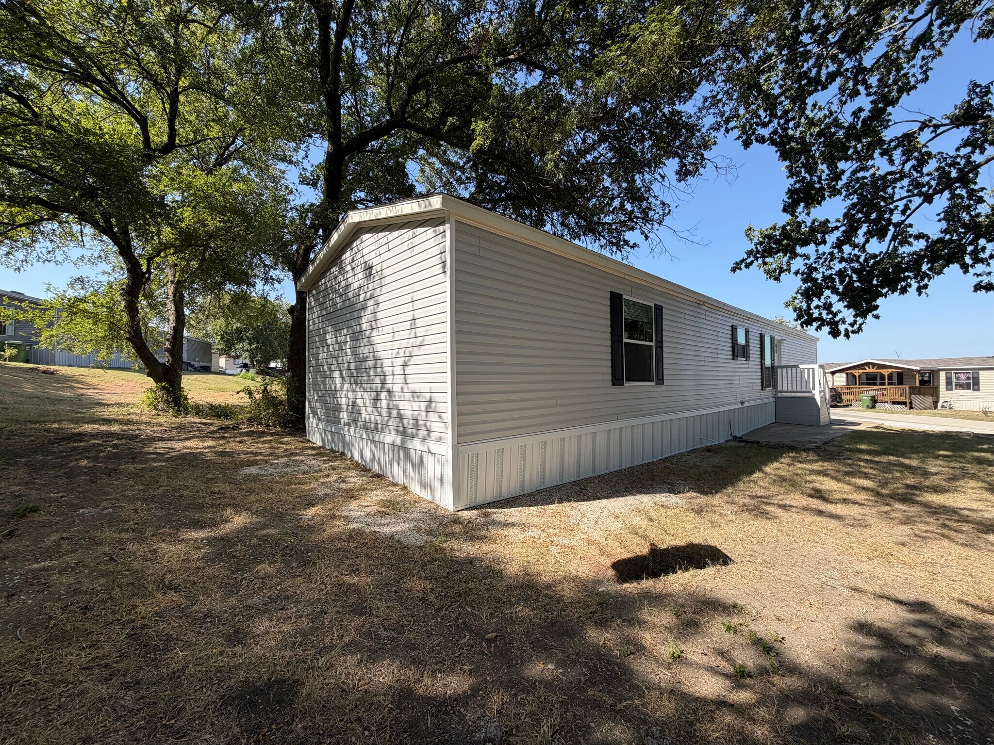 Building Photo - 709 N Collins Fwy