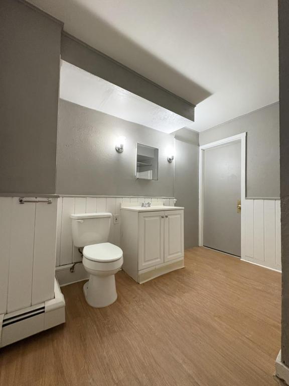 Building Photo - 29 Webster St