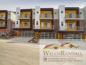 Building Photo - Live in Comfort & Style – 2BR, 2BA Townhom...