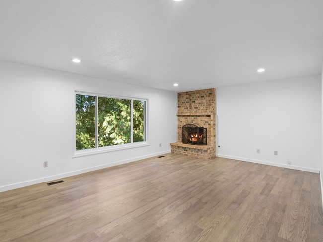 Building Photo - 1107 Meadowview Ct