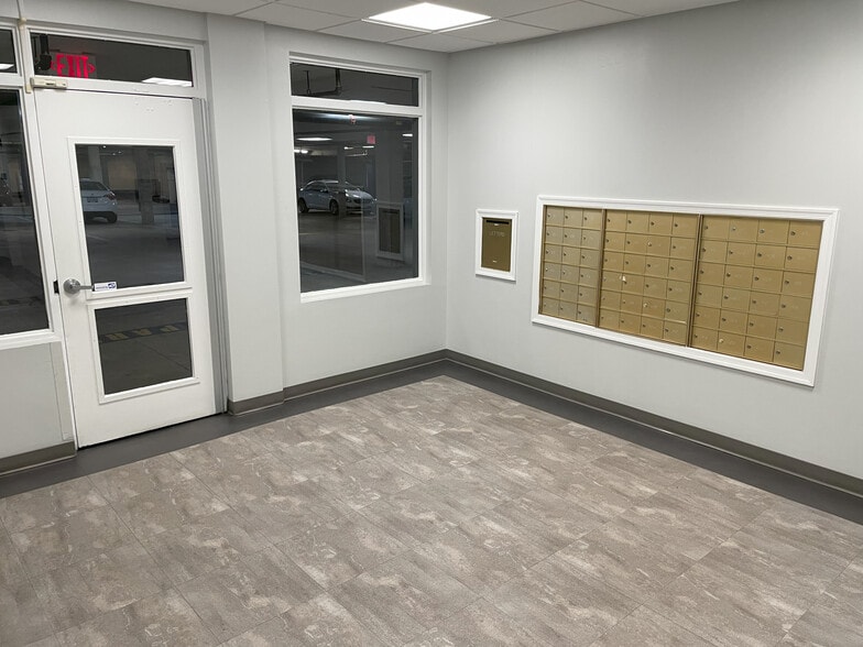 Mail Room - 5565 Seminary Rd