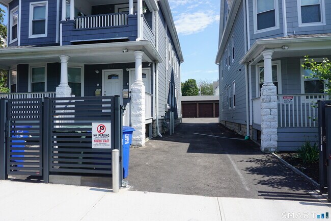 Building Photo - 361 Gregory St