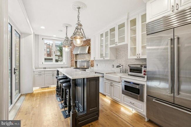 Building Photo - 1339 T St NW