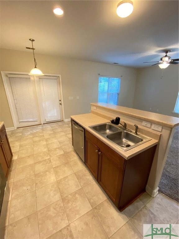 Building Photo - 142 Chapel Lake S