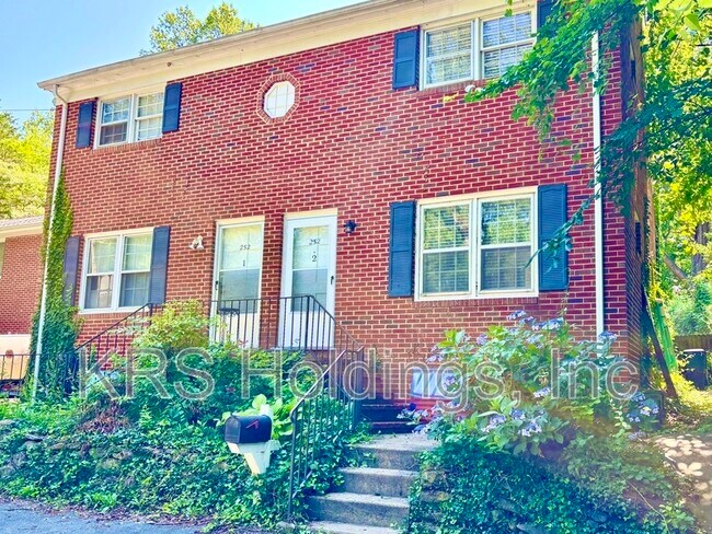 Primary Photo - 252 Old Lynchburg Rd