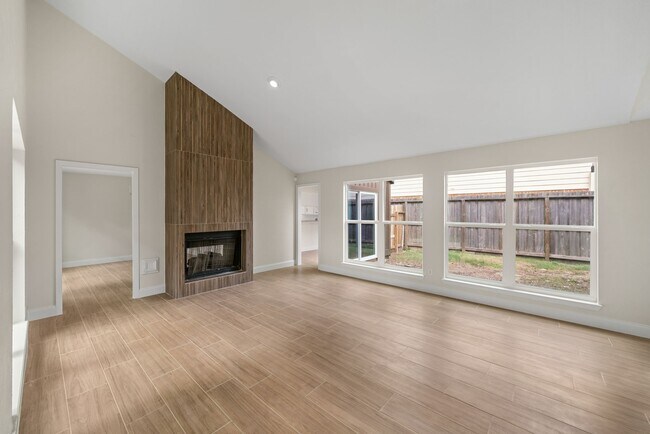 Building Photo - 15034 Rose Valley Dr