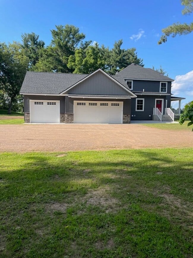 Primary Photo - Remodeled 5 Bedroom Home in Foley!
