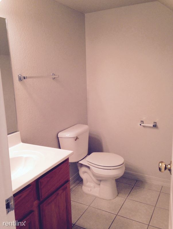 Building Photo - 4 br, 2.5 bath House - 1316 Olga Mapula Dr
