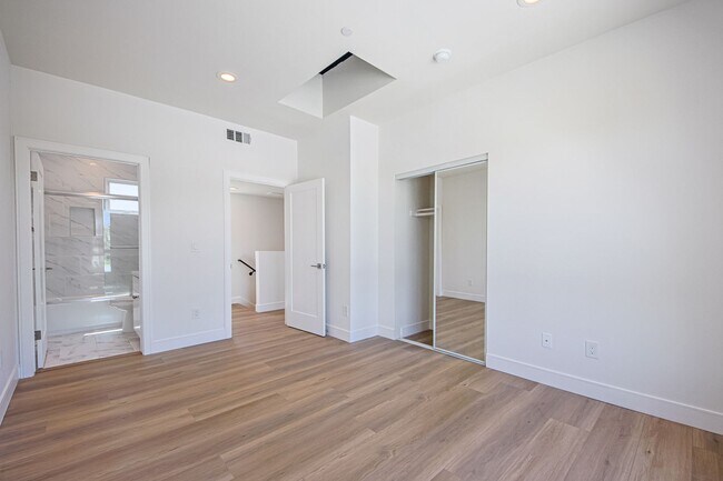 Building Photo - 2848 Virginia Rd