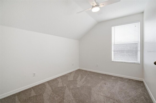 Building Photo - 10604 Lakeside Vista Dr