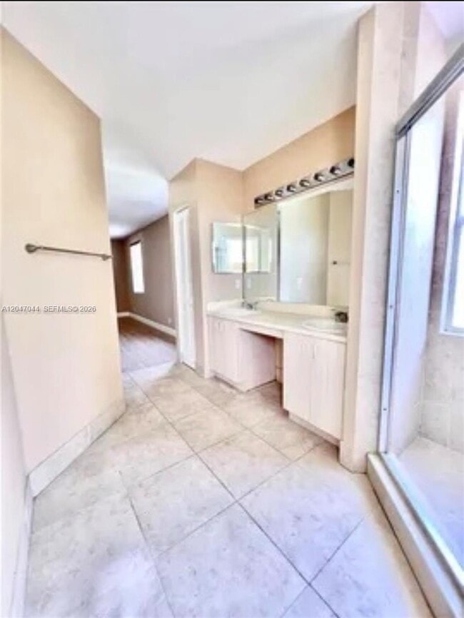 Building Photo - 8291 SW 44th Pl