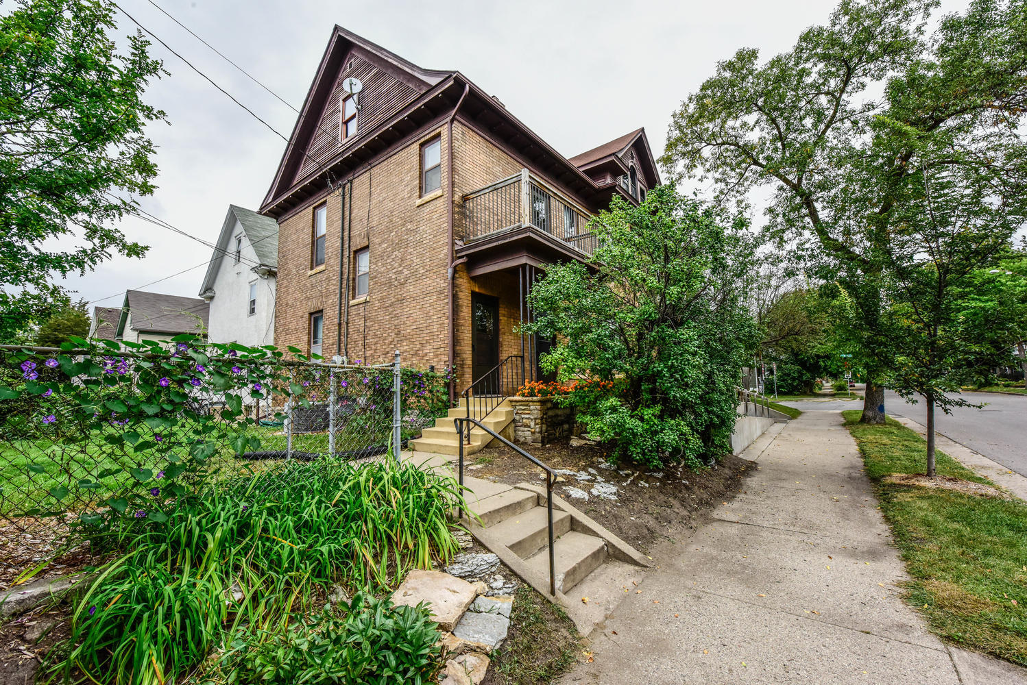 Building Photo - 802 5th Street Northeast