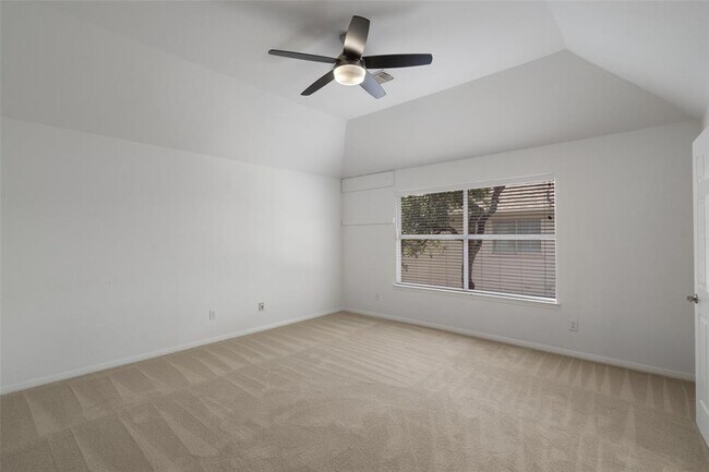 Building Photo - 1404 Hunter Ace Way
