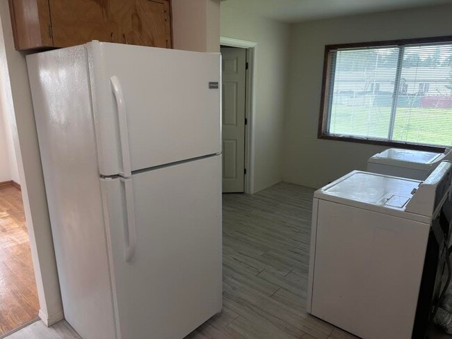 Building Photo - Vintage Ranch on Spacious Lot