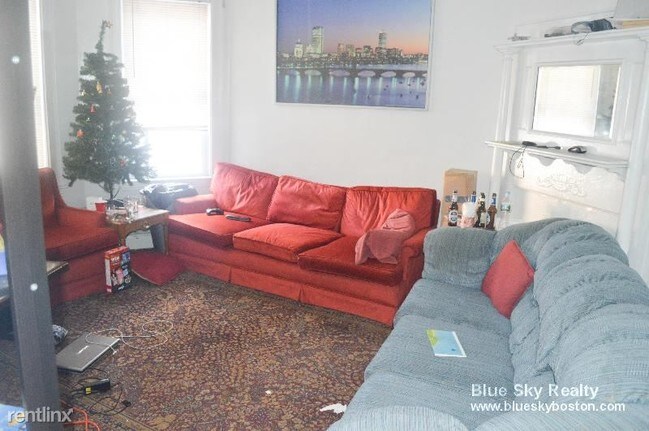 Building Photo - 97 Calumet St