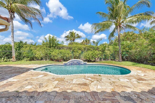 Building Photo - 358 SW 163rd Ave