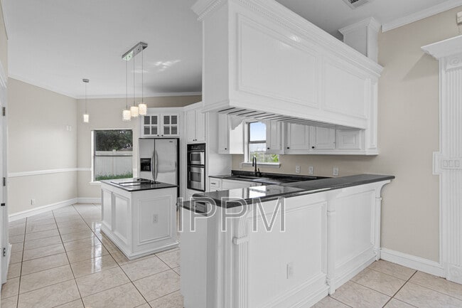 Building Photo - 5601 Wild Persimmon