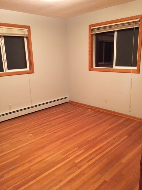 Bedroom 1 - 122 State St