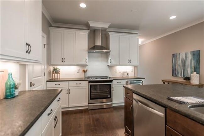 Building Photo - Huge East Nashville Home just steps to the...