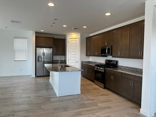 Building Photo - 3269 E Baler Dr