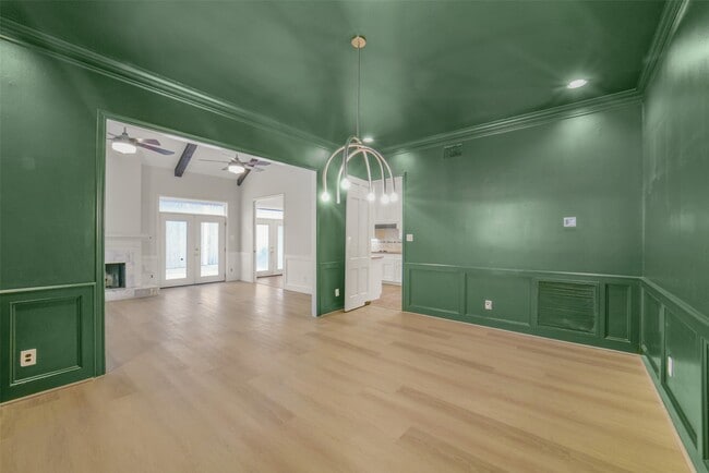 Building Photo - 2423 Nantucket Dr