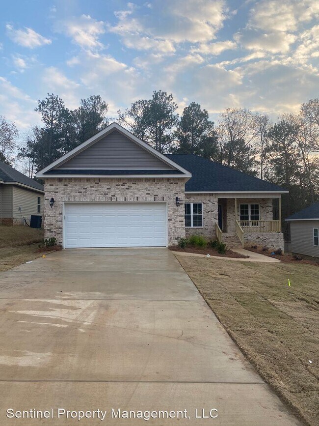 Building Photo - 3 br, 2 bath House - 211 Lasso Drive