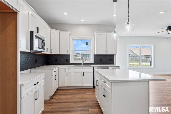 Building Photo - 4621 Eugene Ct