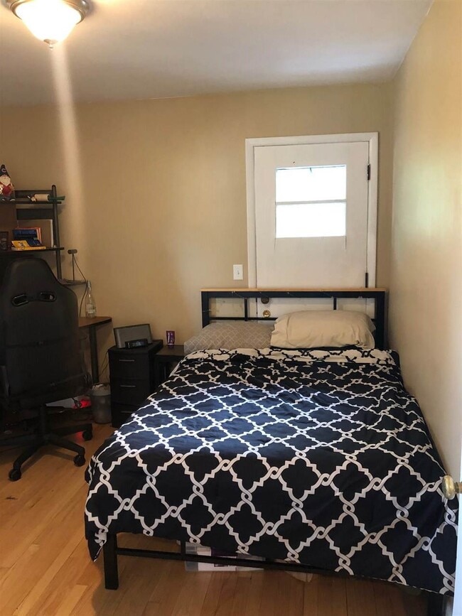 Building Photo - 110 N Blair St