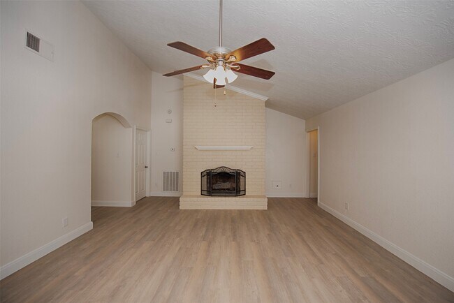 Building Photo - 11406 Sagewind Dr