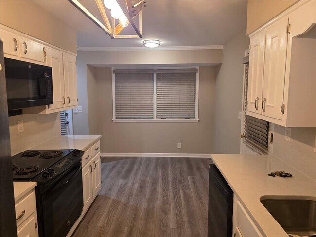 Building Photo - 4886 Candlewood Ln