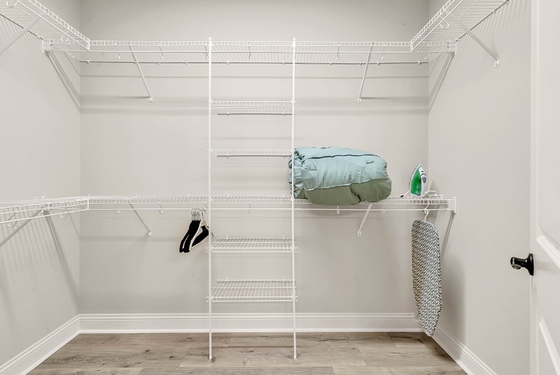 Building Photo - 151 Hallandale Ln