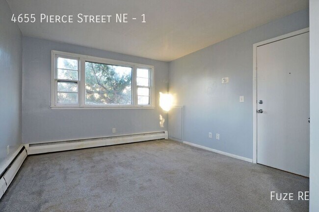 Building Photo - 4655 Pierce St NE