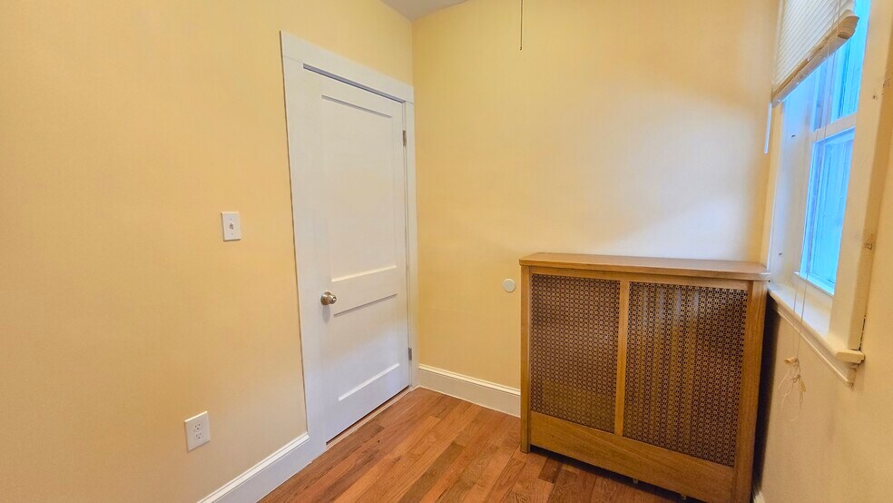 Bedroom - 59 Hooker St