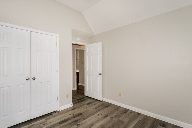 Building Photo - 1516 Beringer Dr