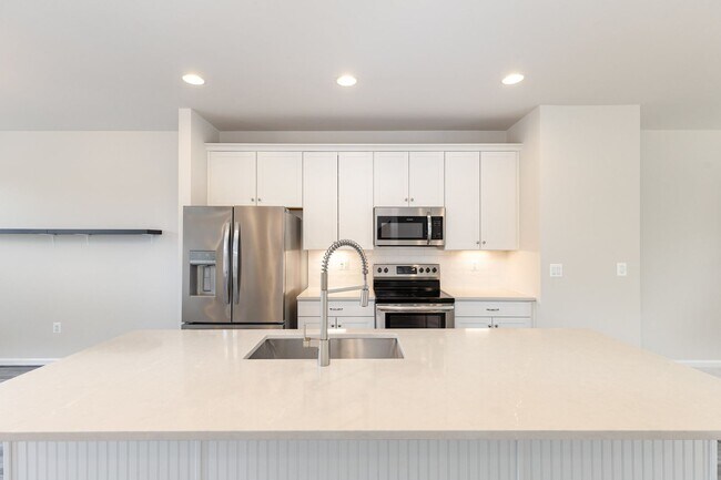 Building Photo - Upscale 2023 Build – EV Charger + Commuter...